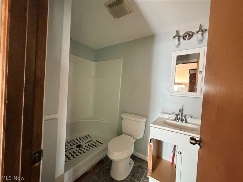 549 Madison Avenue, Cambridge, OH 43725 Photo 21