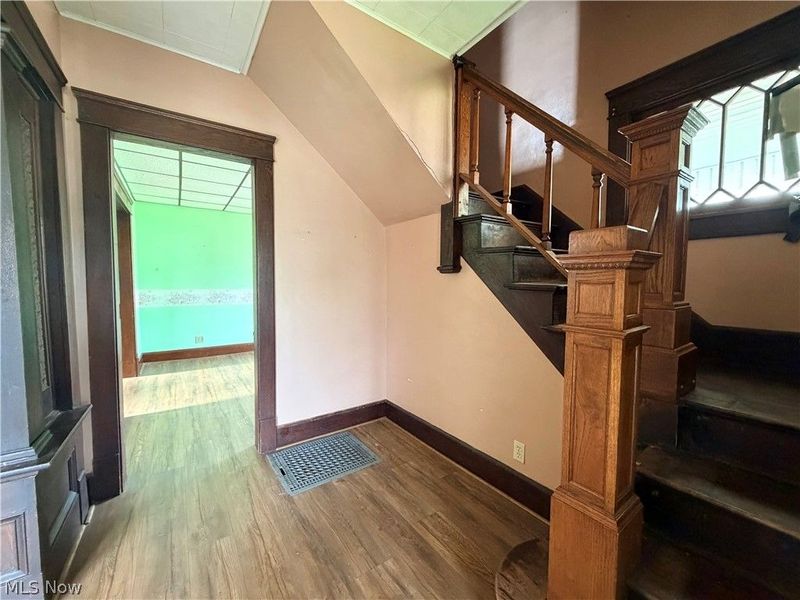 549 Madison Avenue, Cambridge, OH 43725 Photo 6