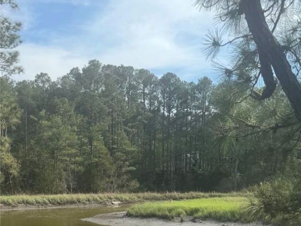 2797 Island Road, Gloucester, VA 23061
