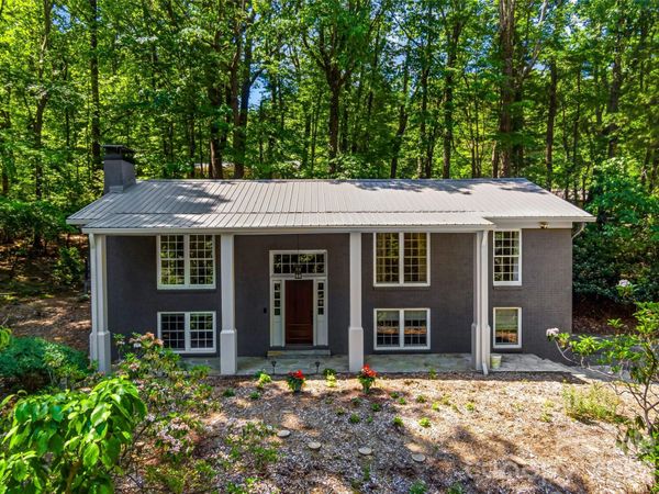 2388 Hebron Road , Hendersonville, NC 28739