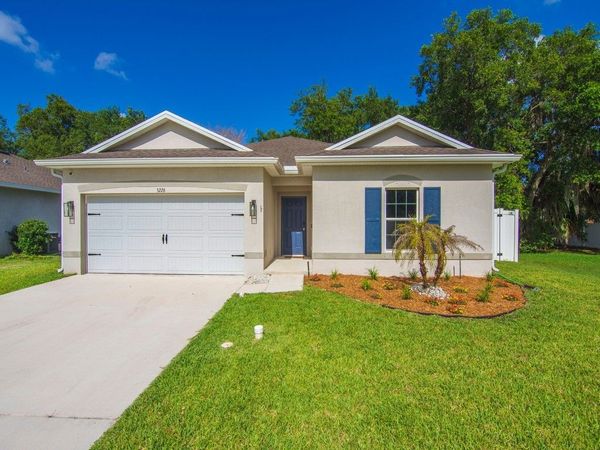 5226 Oakland Lake Circle, Fort Pierce, FL 34951