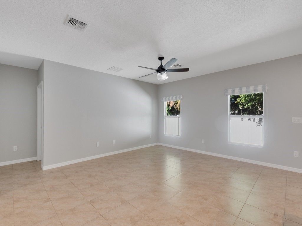 5226 Oakland Lake Circle, Fort Pierce, FL 34951 Photo