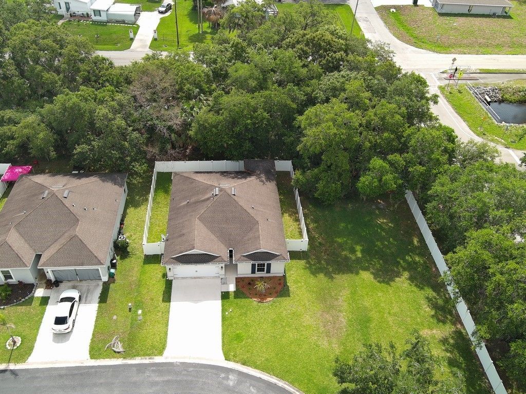 5226 Oakland Lake Circle, Fort Pierce, FL 34951 Photo