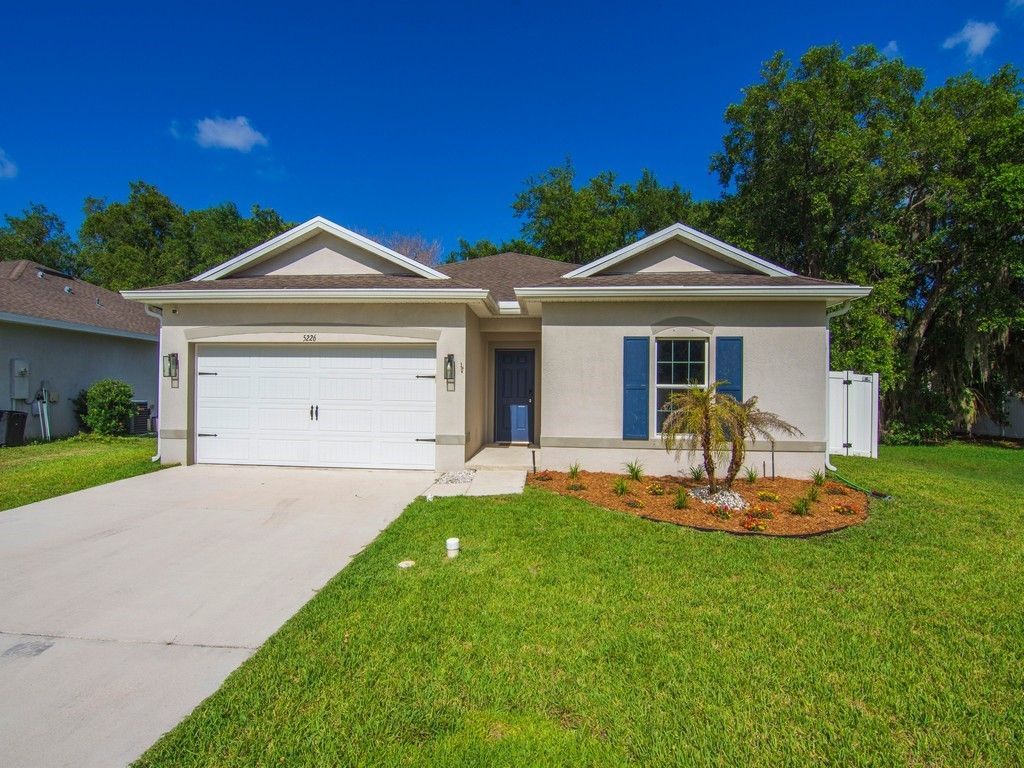 5226 Oakland Lake Circle, Fort Pierce, FL 34951 Photo