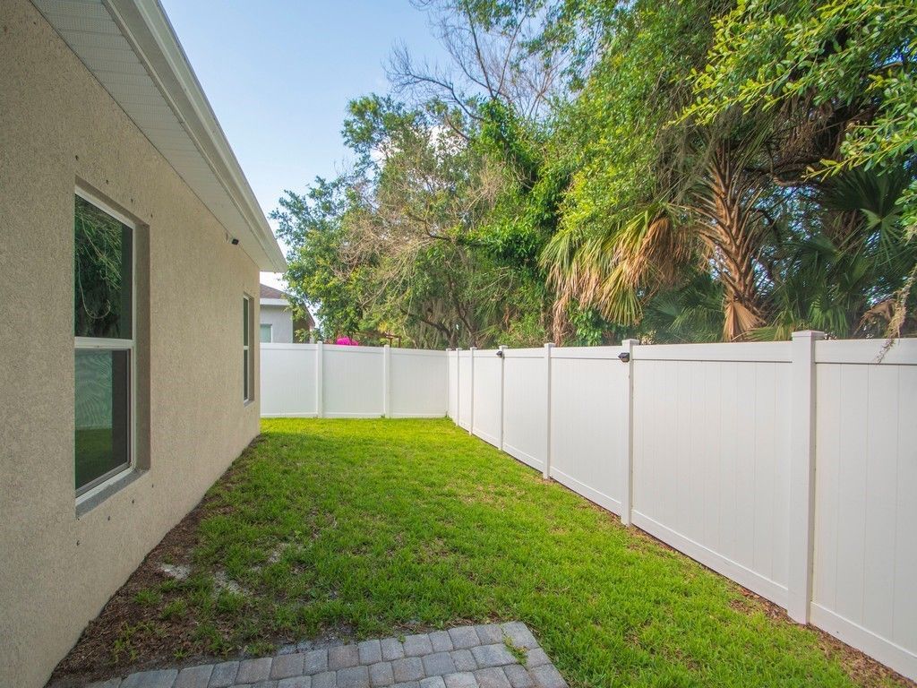 5226 Oakland Lake Circle, Fort Pierce, FL 34951 Photo