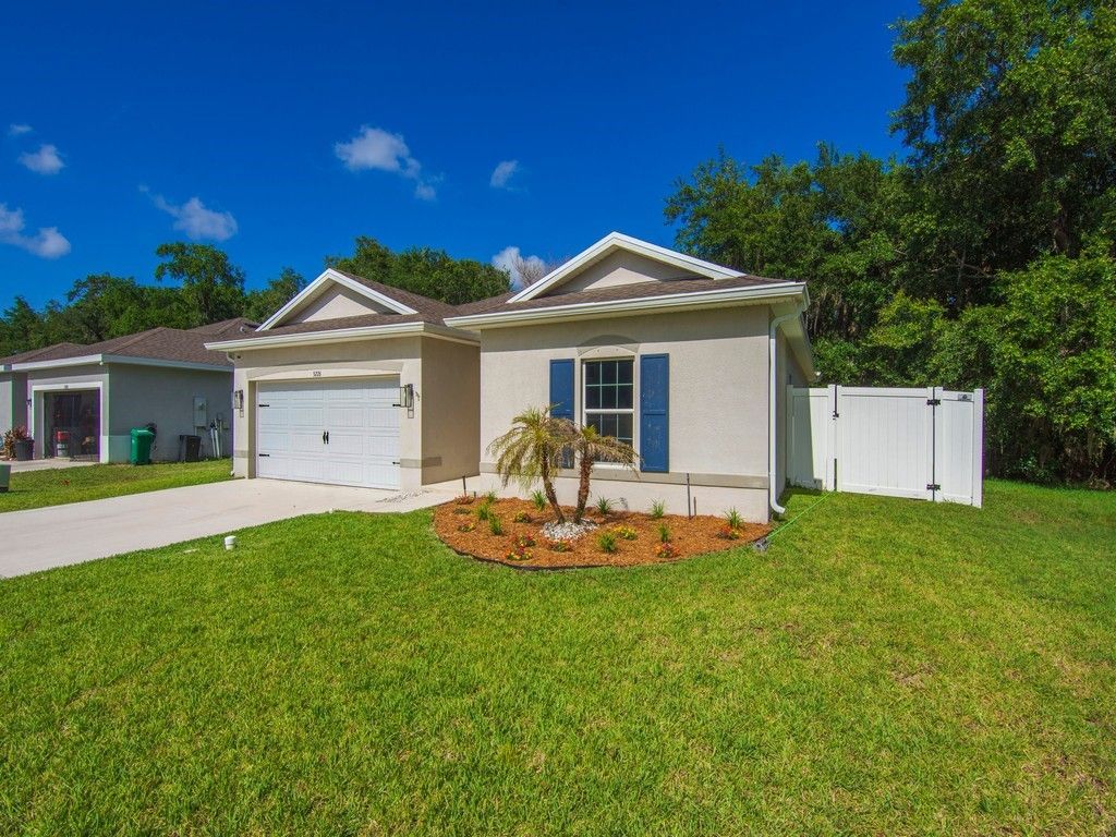 5226 Oakland Lake Circle, Fort Pierce, FL 34951 Photo