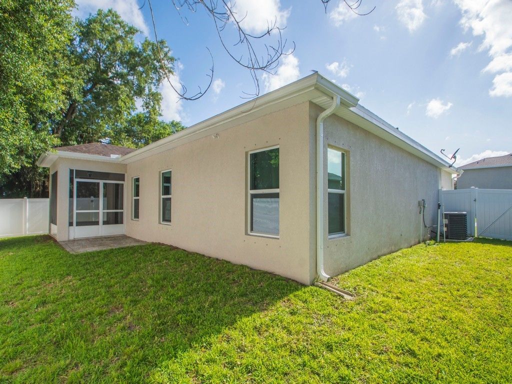 5226 Oakland Lake Circle, Fort Pierce, FL 34951 Photo