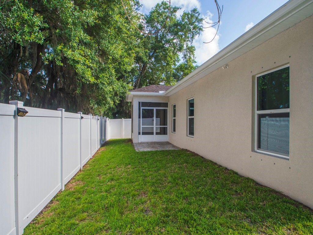 5226 Oakland Lake Circle, Fort Pierce, FL 34951 Photo