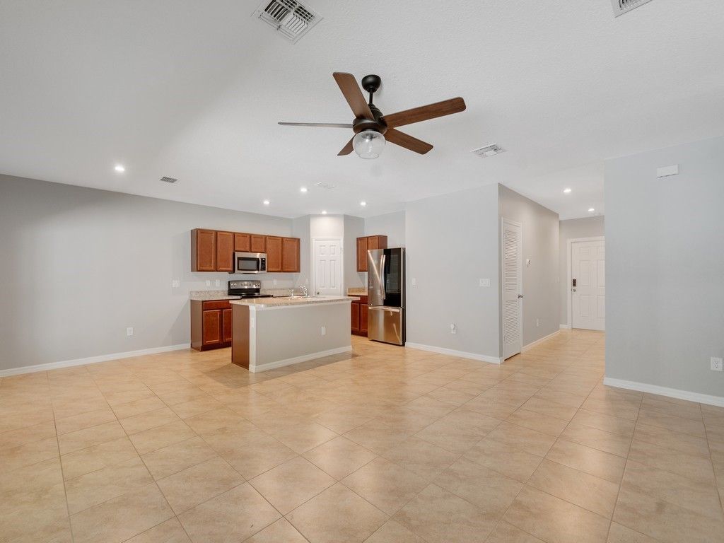 5226 Oakland Lake Circle, Fort Pierce, FL 34951 Photo