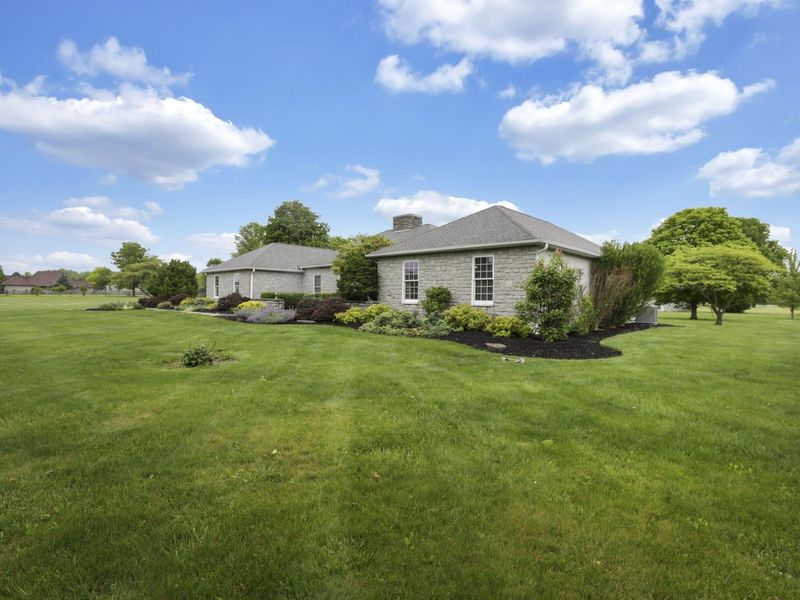 3588 Thornhill Lane, Grove City, OH 43123 Photo 6