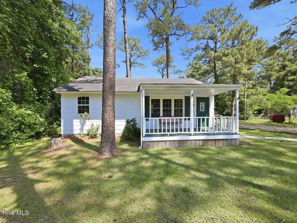 114 Pineview Street, Havelock, NC 28532