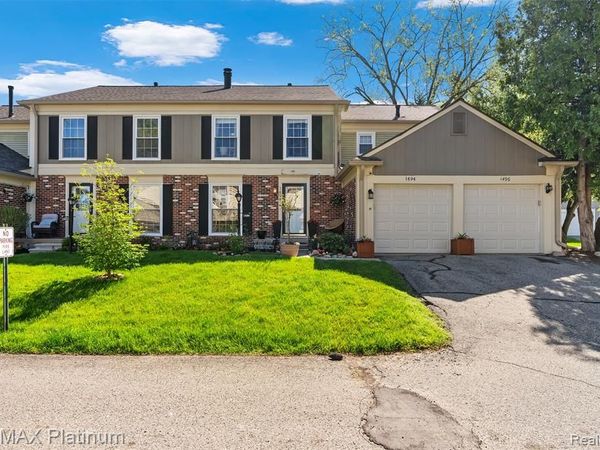 1494 Saddle Lane, Rochester Hills, MI 48306