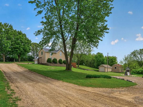 109 Lydia Road , Jordan, MN 55352