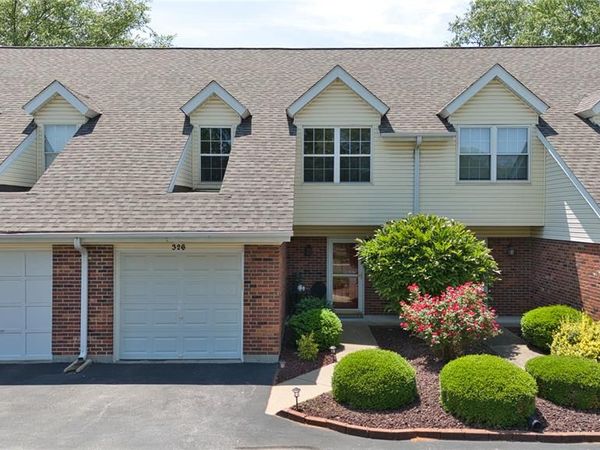 326 Devonshire Court , Unit E, St Peters, MO 63376