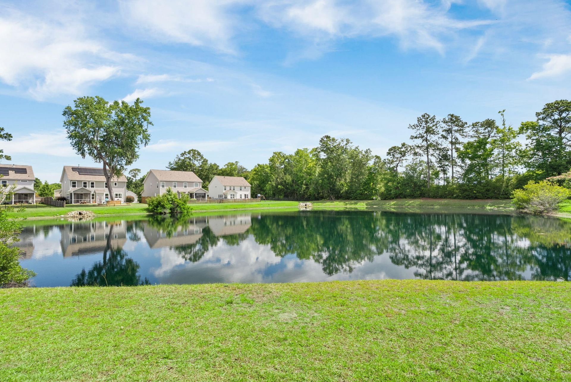 2736 Harmony Lake Drive Photo 14