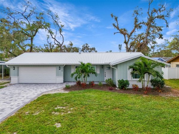 5528 BRIARCLIFF DRIVE , SARASOTA, FL 34232