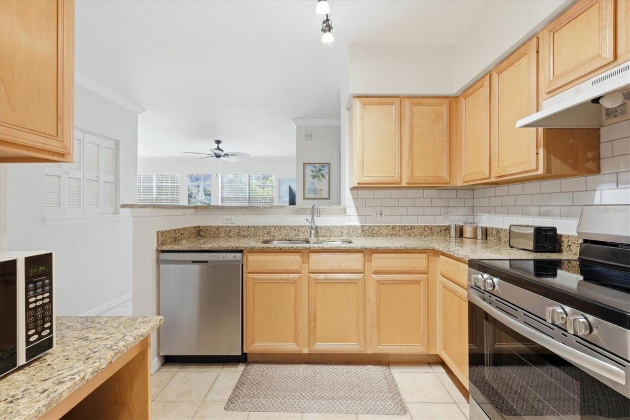 1000 Villagio Circle, Unit 106, Sarasota, FL 34237 Photo