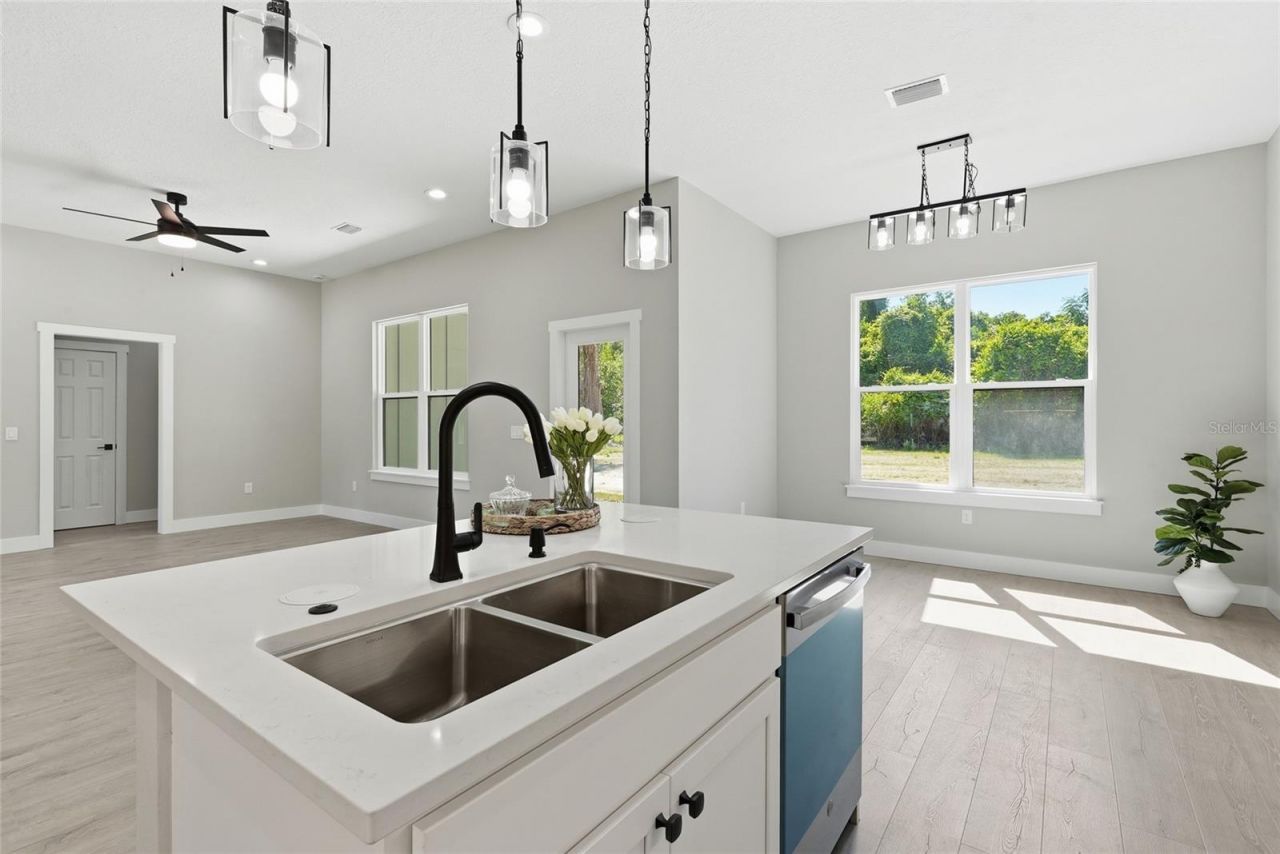 19825 NW 257th Terrace , High Springs, FL 32643 Photo