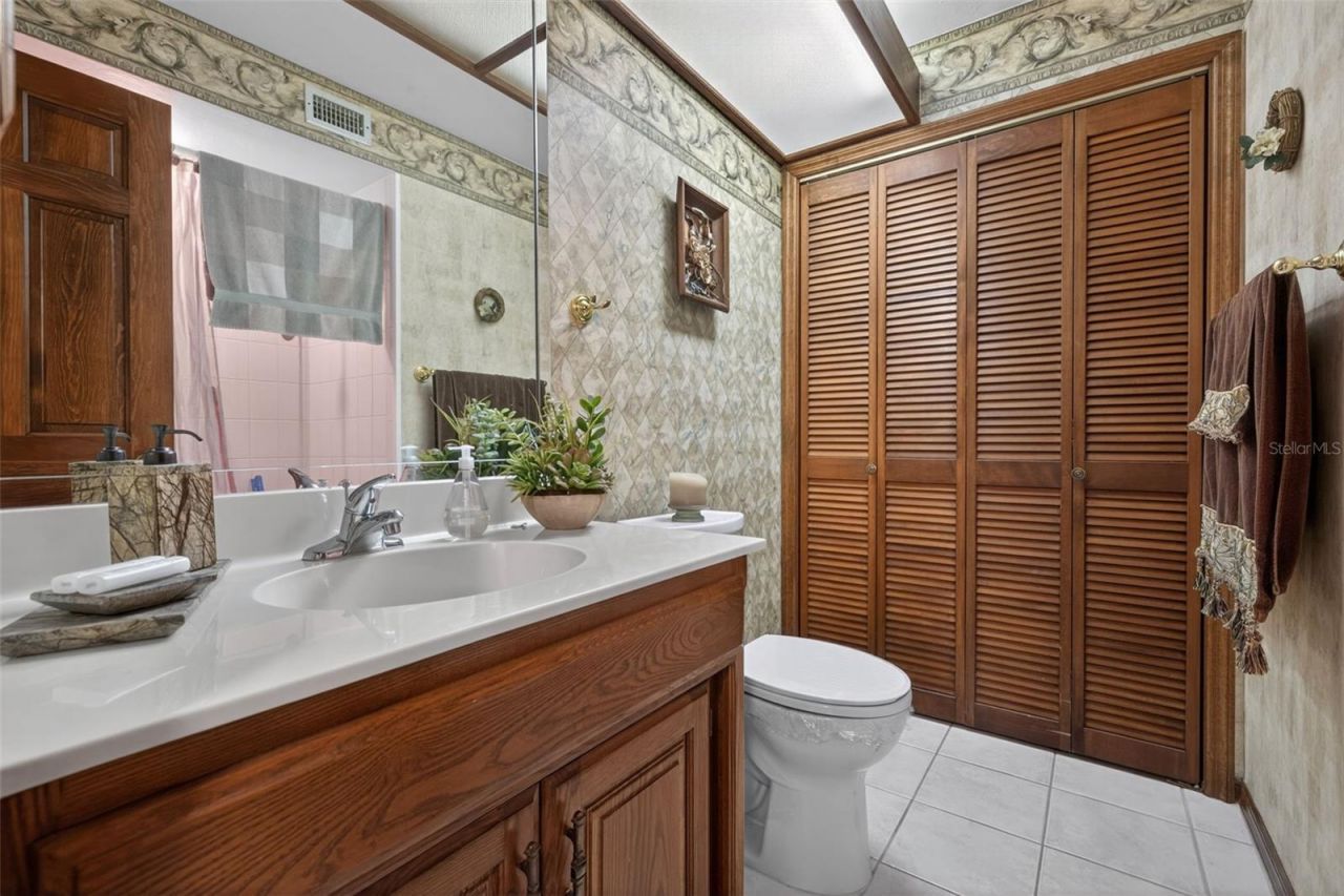 6072 Huntington Woods Drive, Unit 17, Naples, FL 34112 Photo