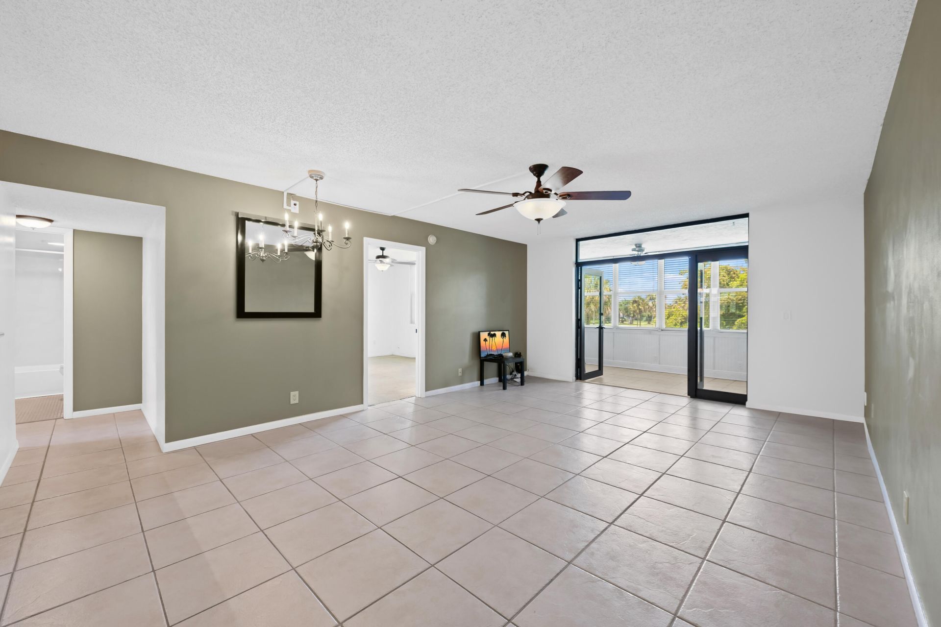 7350 NW 18th Street, Unit 207, Margate, FL 33063 Photo