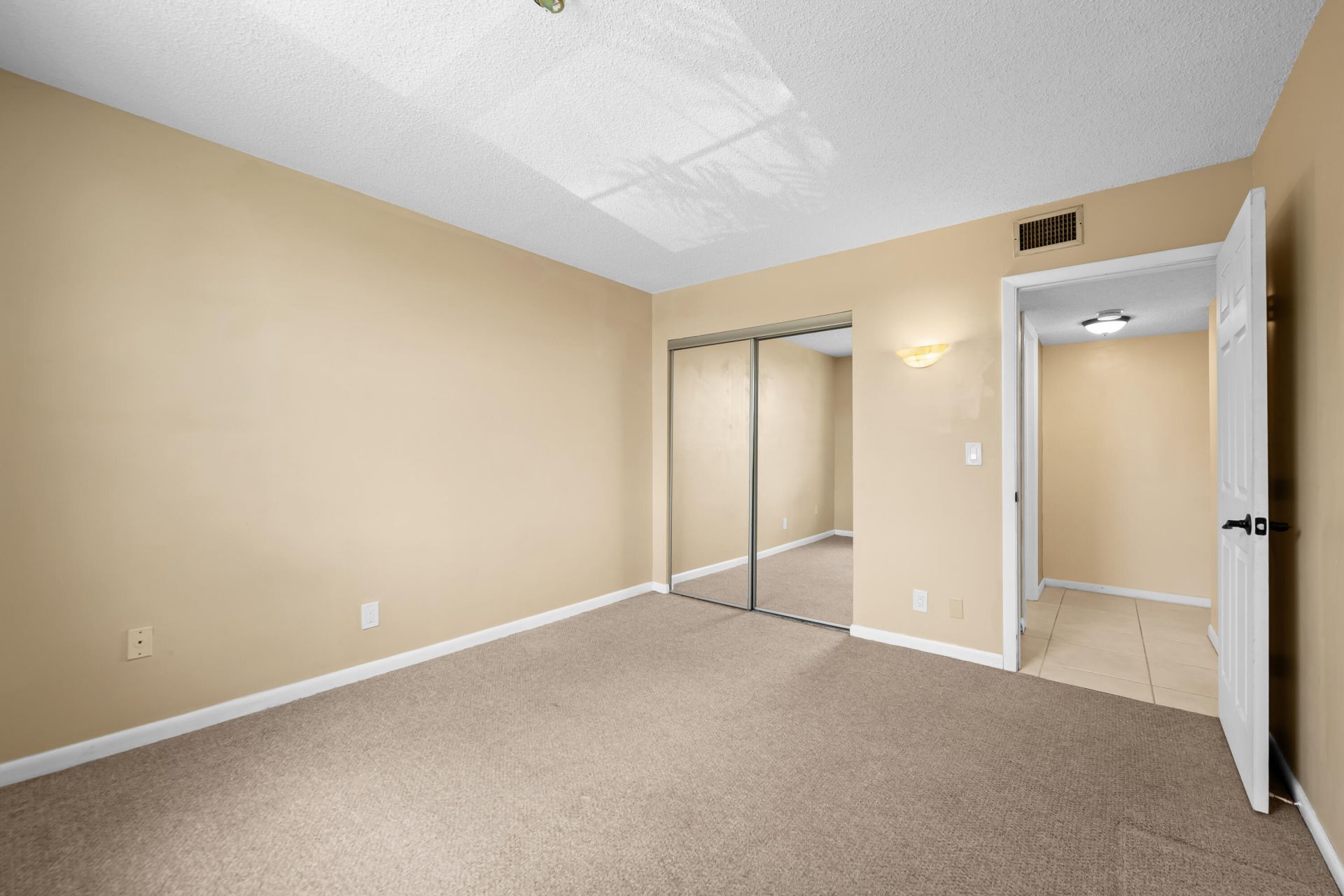 7350 NW 18th Street, Unit 207, Margate, FL 33063 Photo