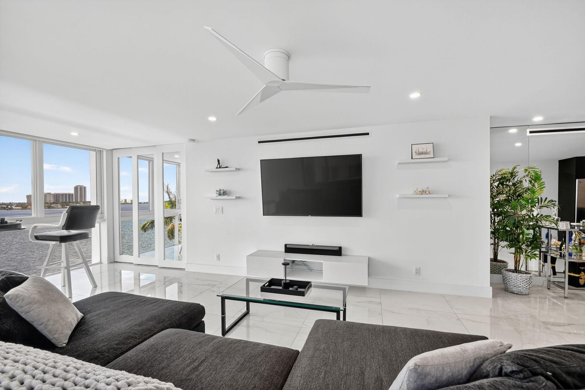 301 Lake Shore Drive, Unit 801, Lake Park, FL 33403 Photo