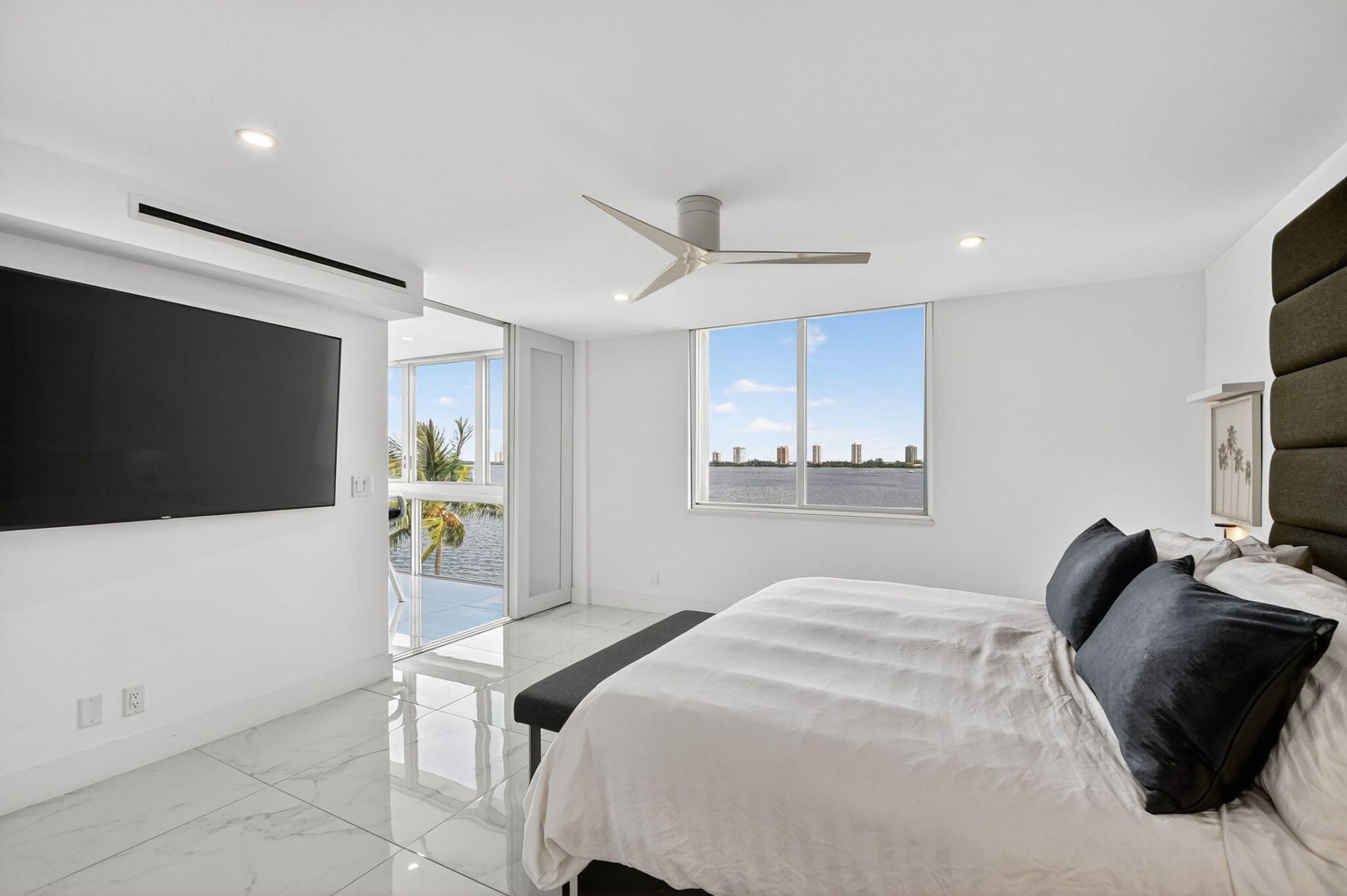 301 Lake Shore Drive, Unit 801, Lake Park, FL 33403 Photo