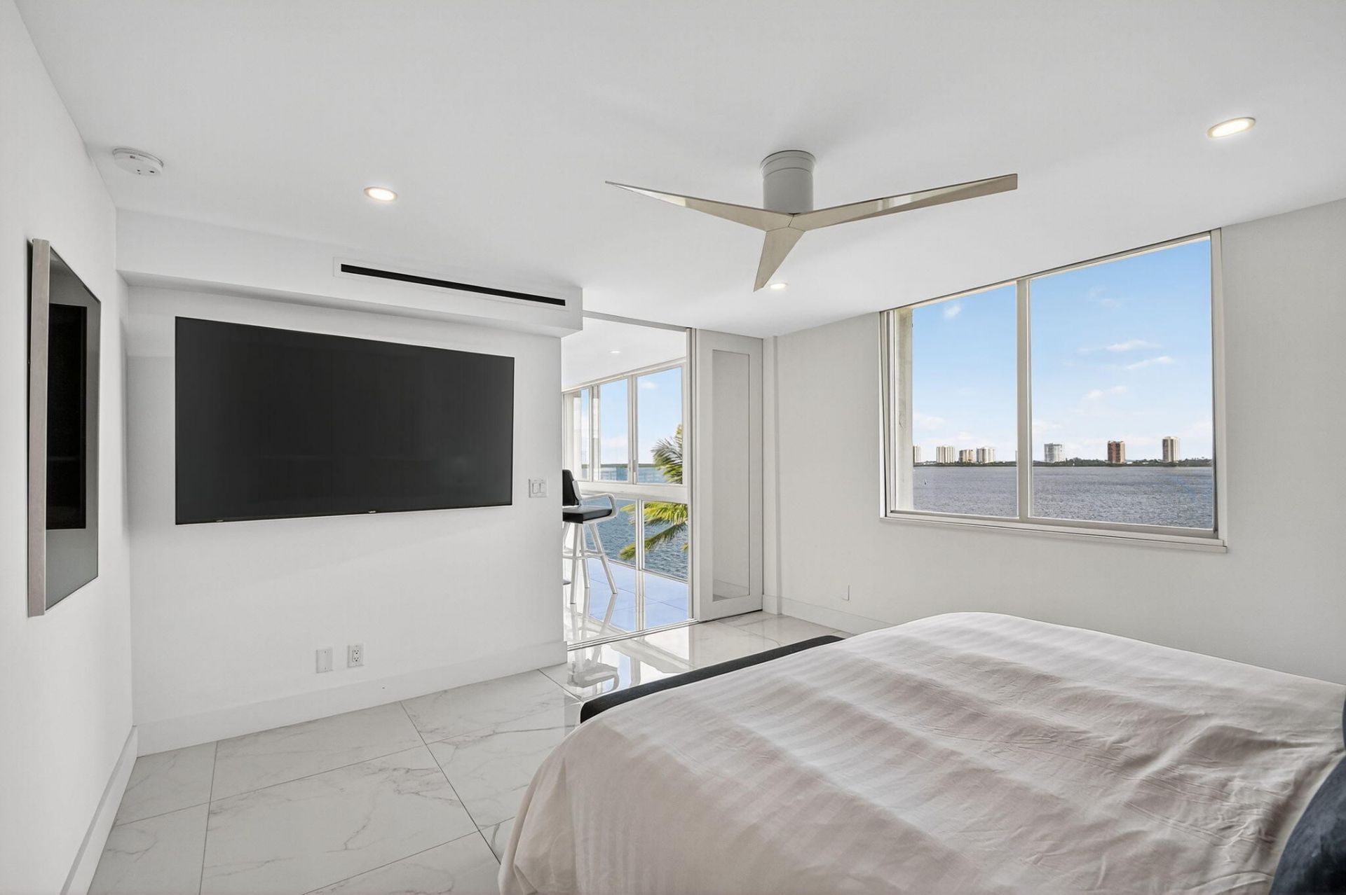 301 Lake Shore Drive, Unit 801, Lake Park, FL 33403 Photo