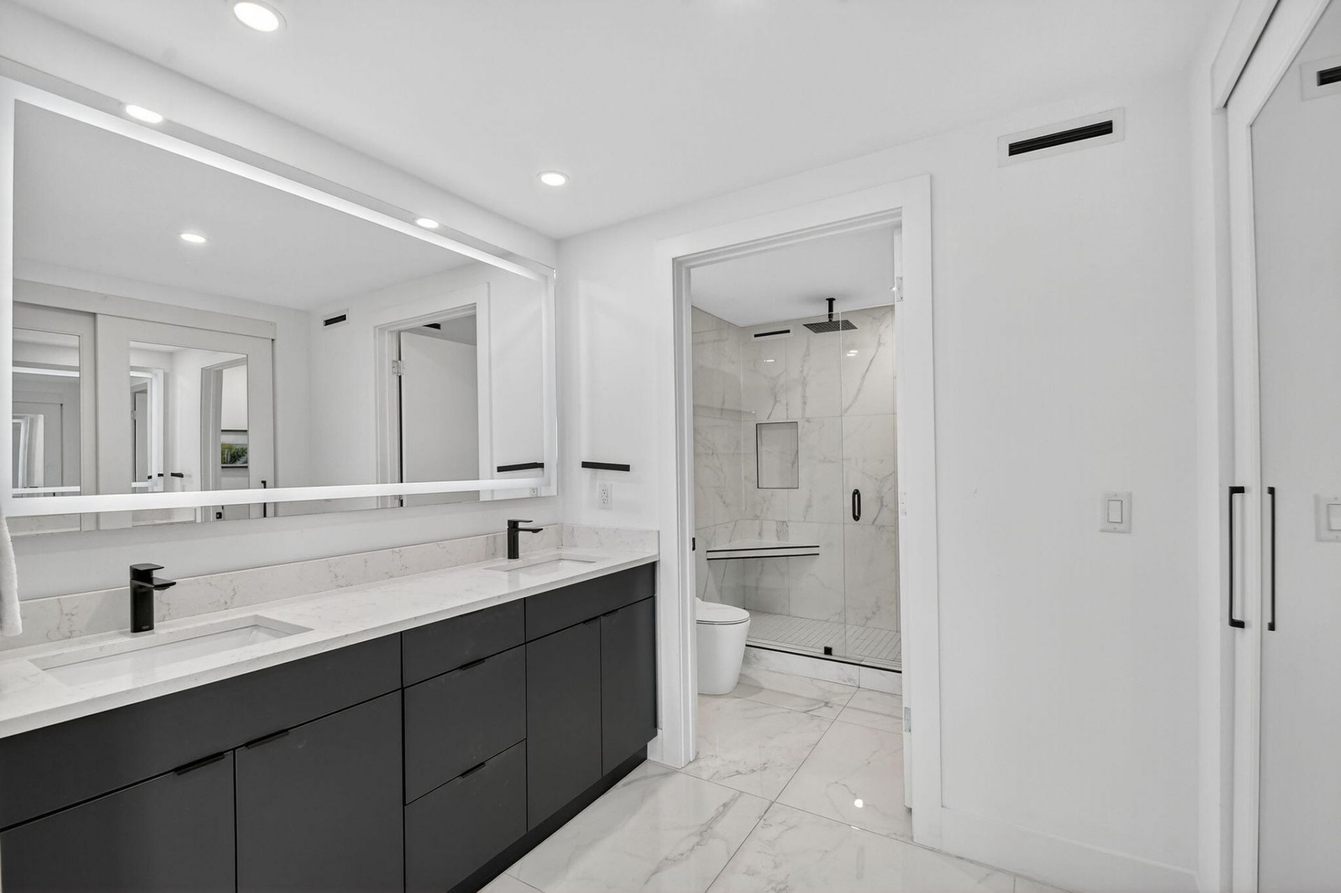 301 Lake Shore Drive, Unit 801, Lake Park, FL 33403 Photo