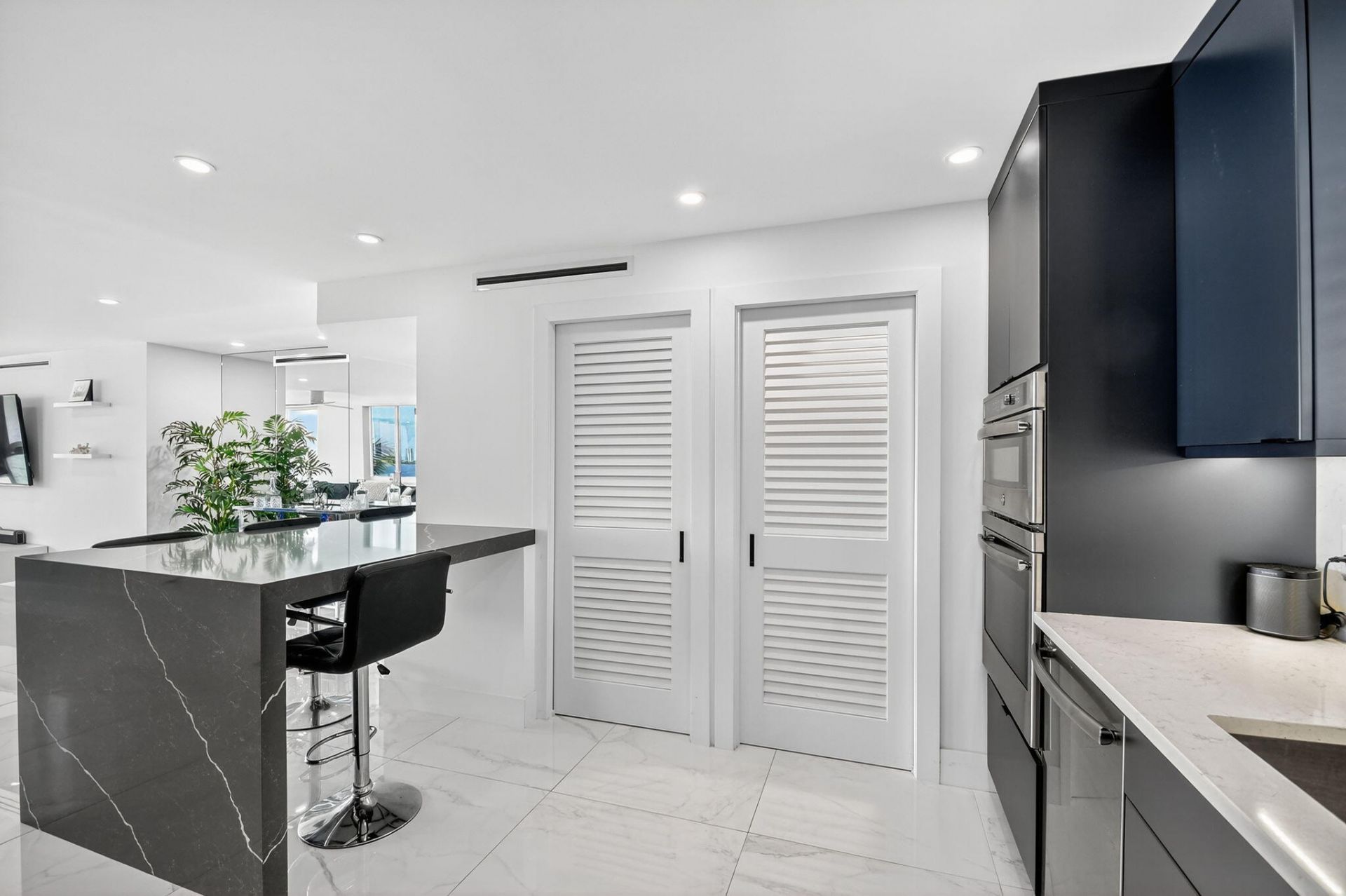 301 Lake Shore Drive, Unit 801, Lake Park, FL 33403 Photo