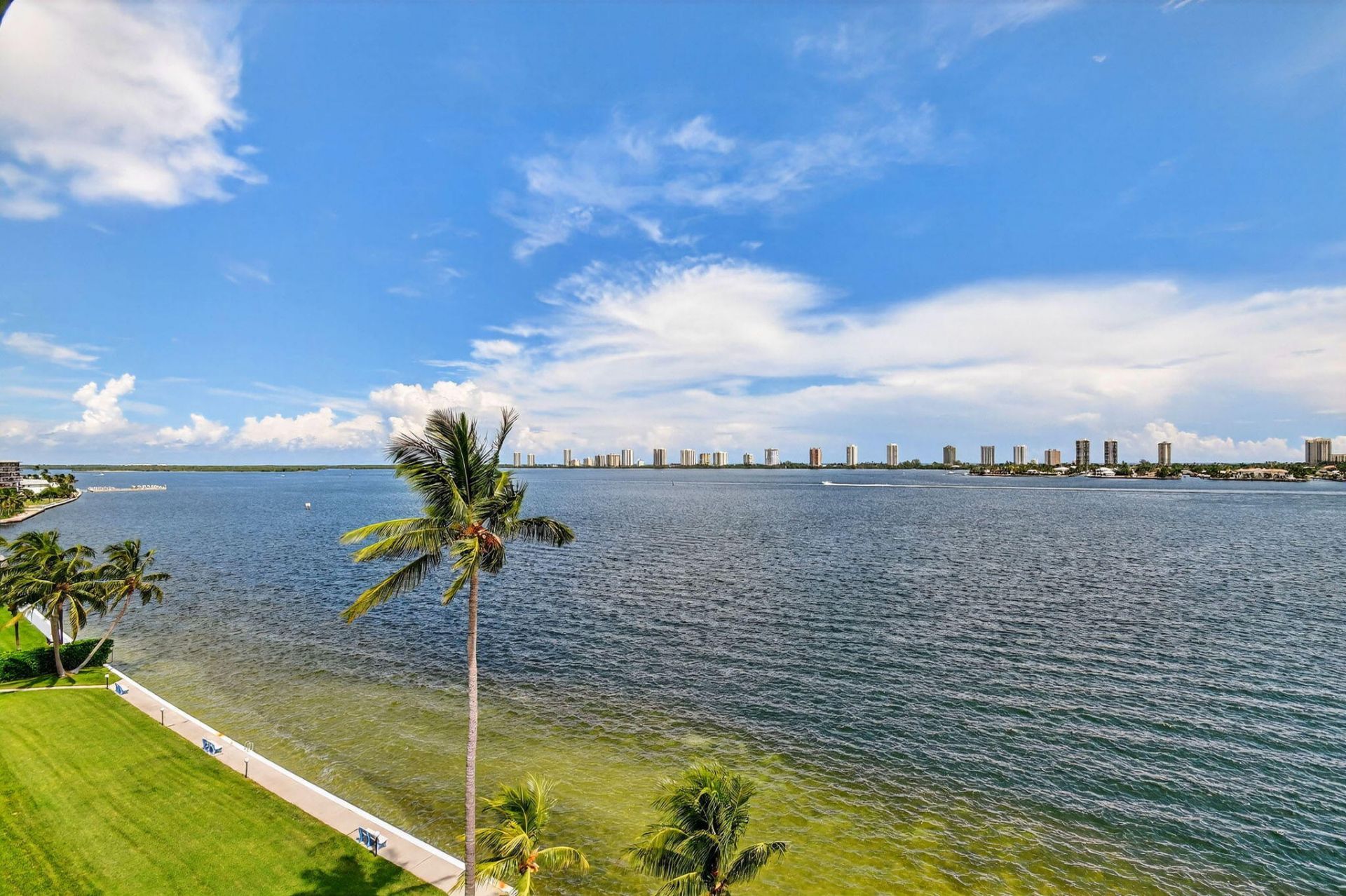 301 Lake Shore Drive, Unit 801, Lake Park, FL 33403 Photo