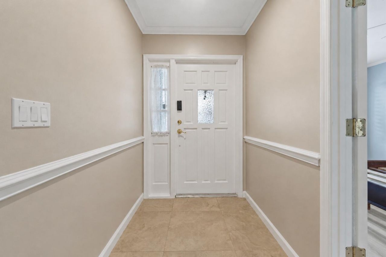 65 Balfour Road E, Palm Beach Gardens, FL 33418 Photo