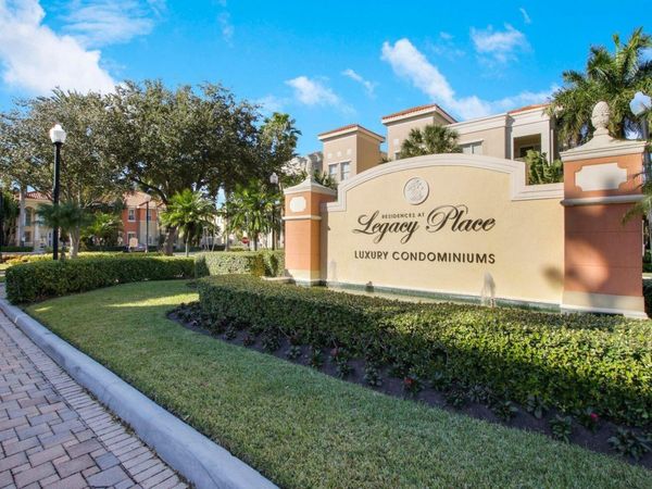 11031 Legacy Boulevard, Unit 103, Palm Beach Gardens, FL 33410
