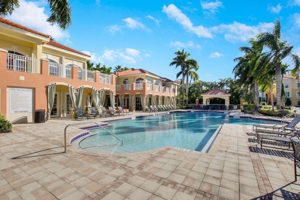 11031 Legacy Boulevard, Unit 103, Palm Beach Gardens, FL 33410 Photo