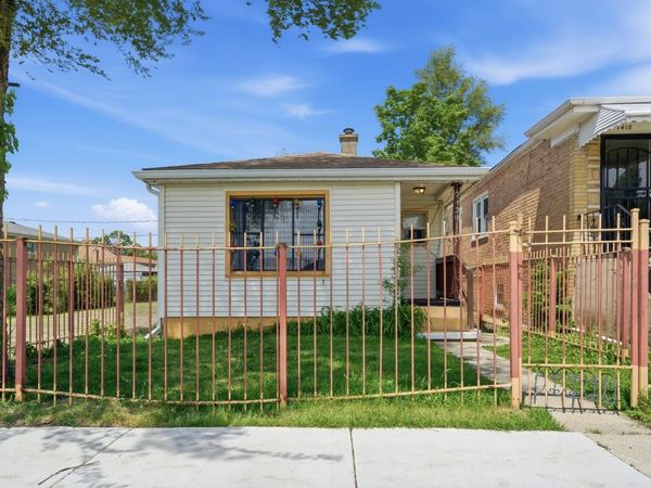 7420 W 64th Place , Summit, IL 60501