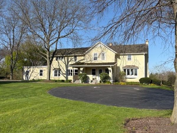 62 Dundee Lane , Barrington, IL 60010