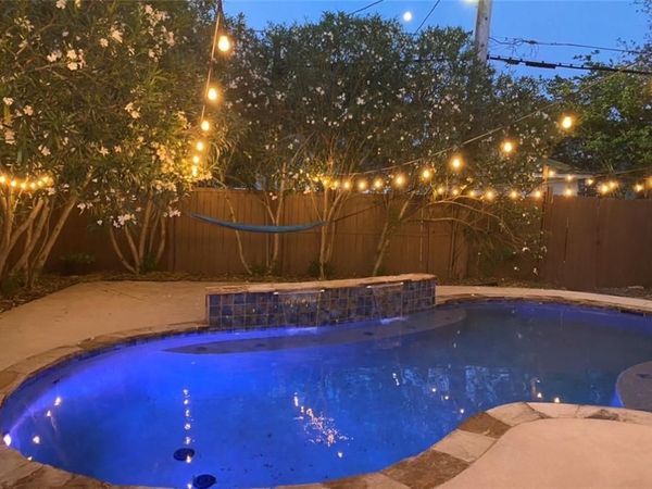6721 LOUISVILLE Street , New Orleans, LA 70124