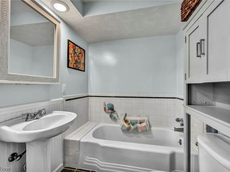 2351 Charney Road , University Heights, OH 44118 Photo 21