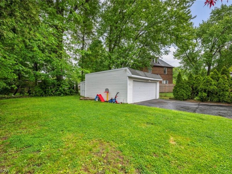 2351 Charney Road , University Heights, OH 44118 Photo 30