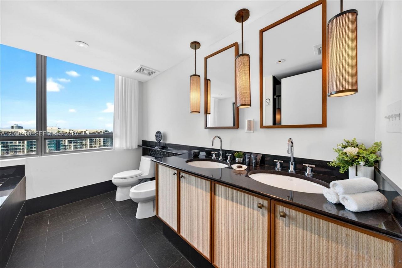 101 20th St , Unit 2601, Miami Beach, FL 33139 Photo