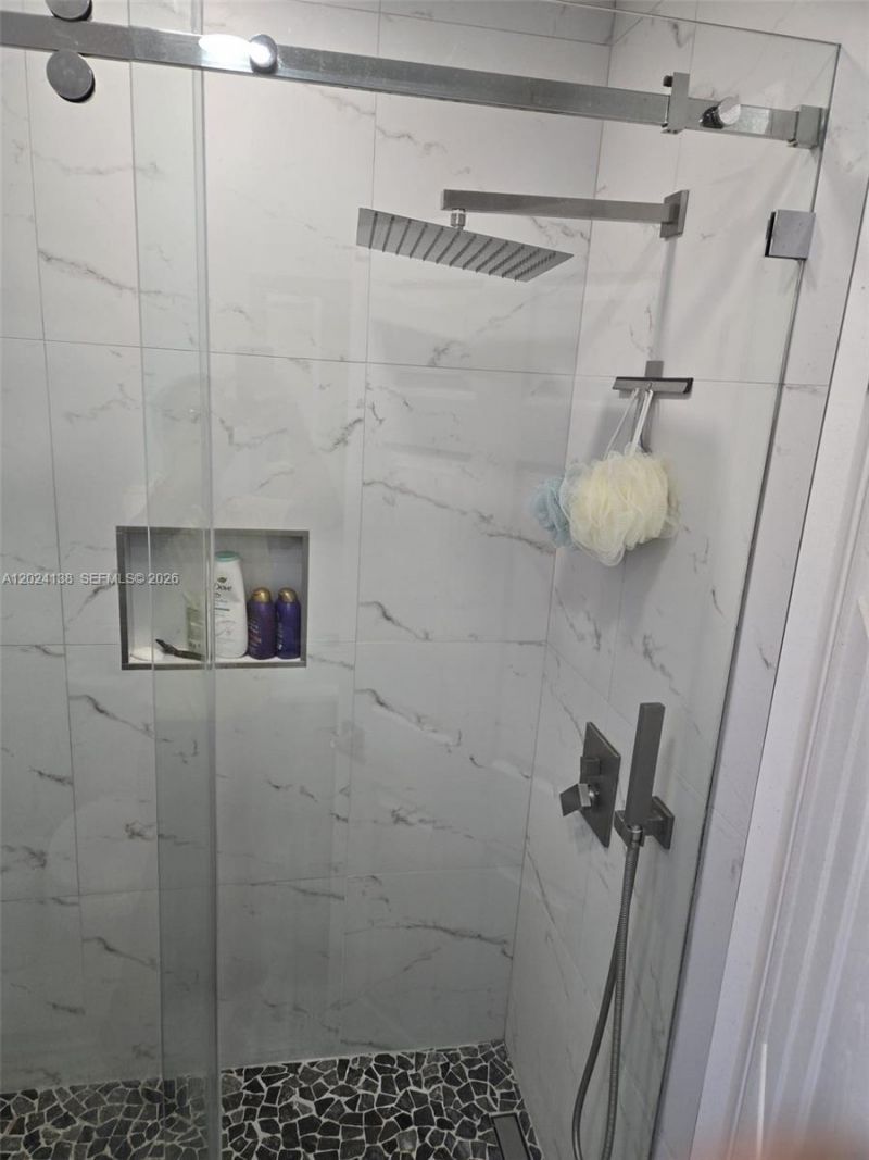 4250 W 10th Ave, Hialeah, FL 33012 Photo