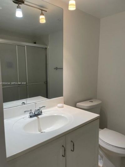 5600 Collins Ave , Unit 4U, Miami Beach, FL 33140 Photo
