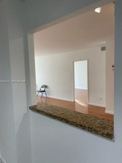 5600 Collins Ave , Unit 4U, Miami Beach, FL 33140 Photo