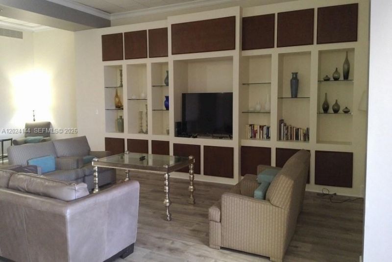 5600 Collins Ave , Unit 4U, Miami Beach, FL 33140 Photo