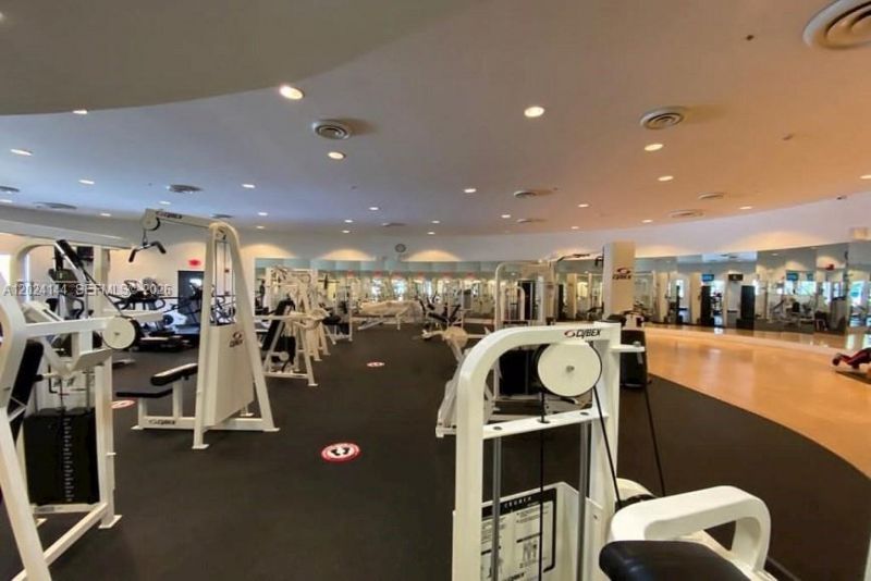 5600 Collins Ave , Unit 4U, Miami Beach, FL 33140 Photo