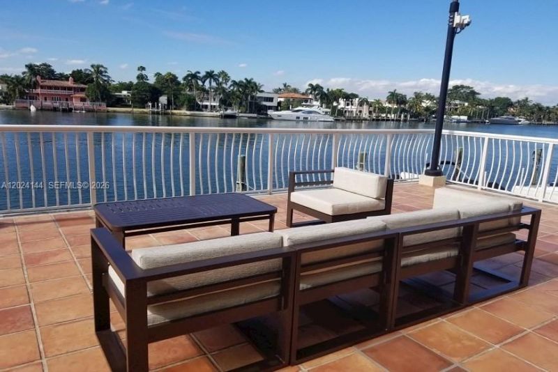 5600 Collins Ave , Unit 4U, Miami Beach, FL 33140 Photo