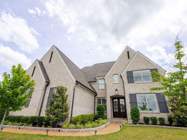 712 CYPRESS VIEW CIR W, Collierville, TN 38017