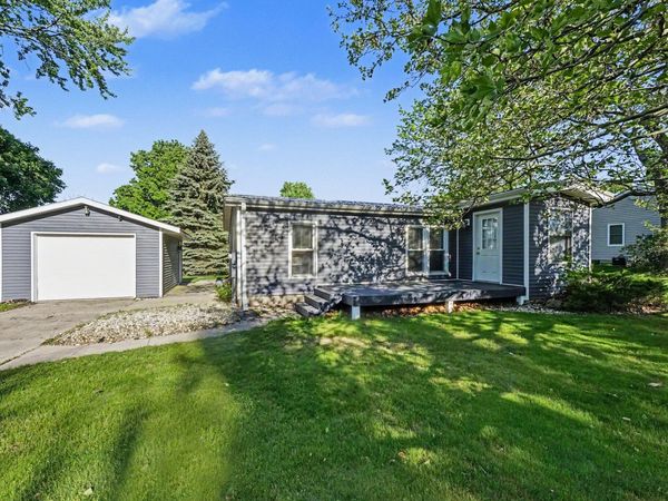 611 Connie Avenue, Fremont, MI 49412