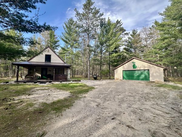 2410 N Manistee River Road, Grayling, MI 49738