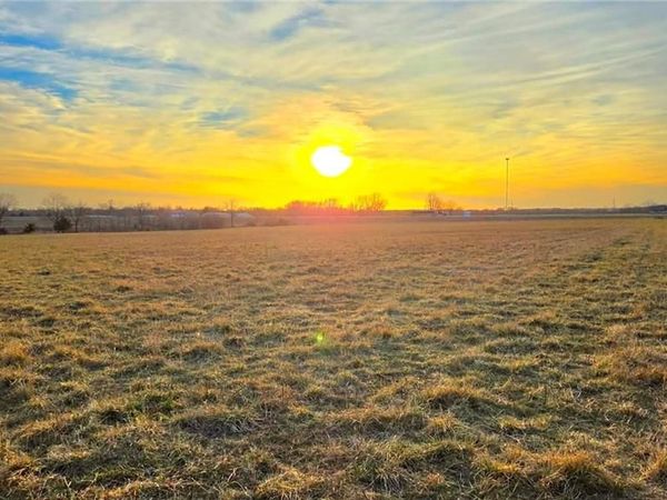 00000 Umphanour Road, Pleasanton, KS 66075